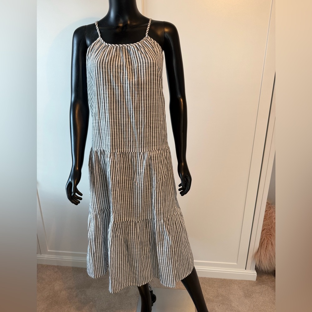 Raviya Black and White Striped Midi Dress
